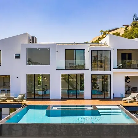 Luxurious Villa In Bh Pool, Spa, Theater, Views